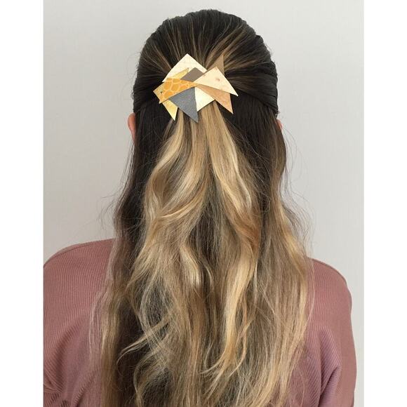 Artisan Handmade Geometric Leather hair clip - Picture 8 of 10